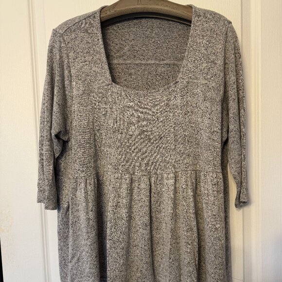 Grey Pendulum Top - Picture 1 of 2